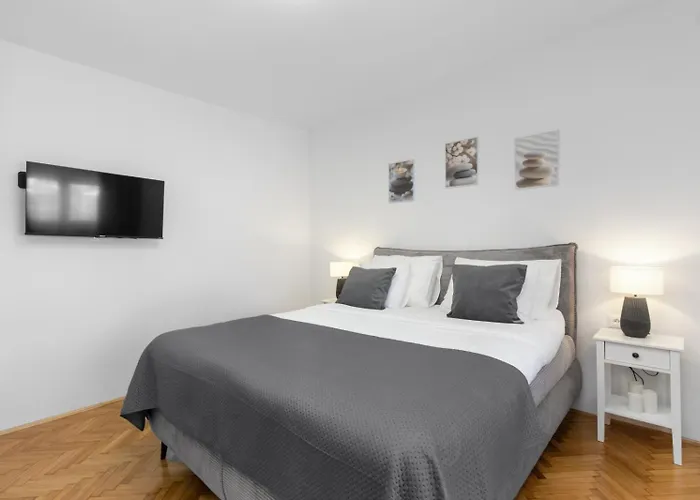 Trogirski San Apartamento *